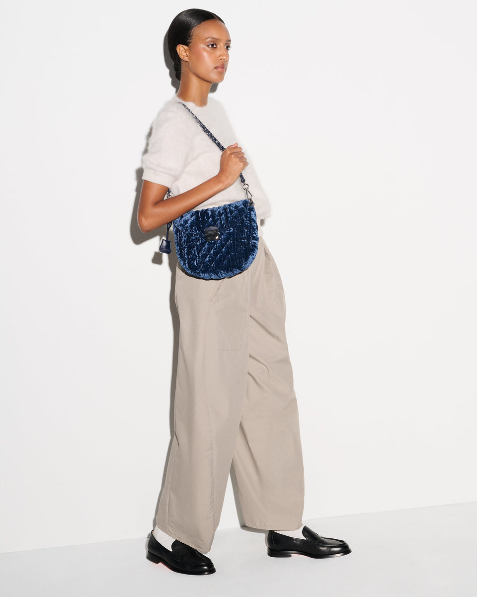 モミー MZ Wallace Crosby Lock Saddle 1860C2360 | Midnight Velvet