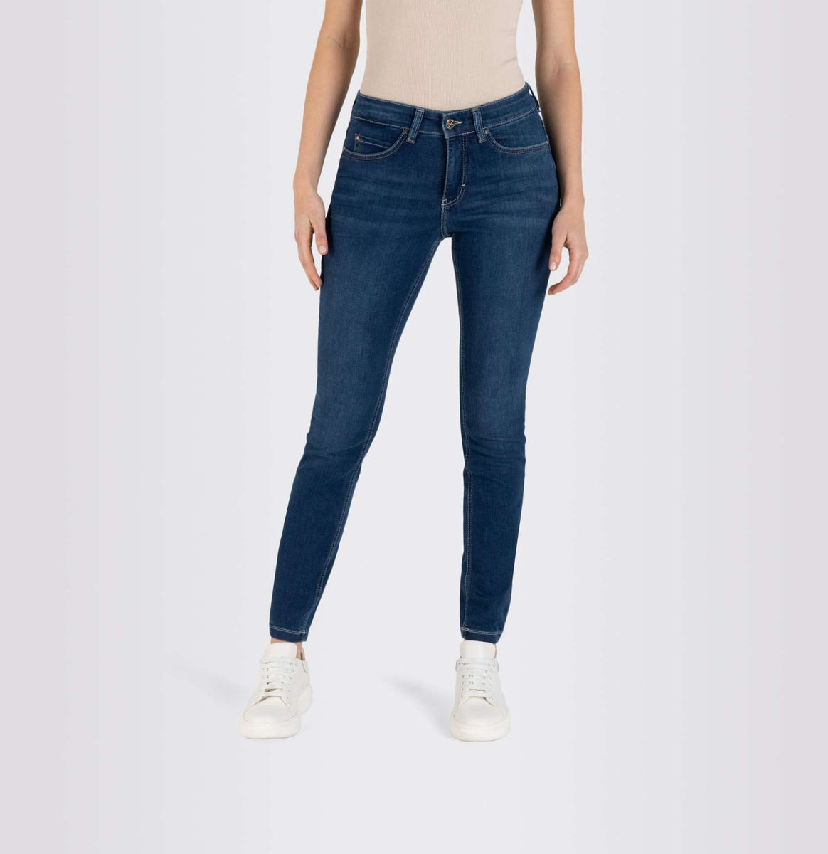Mac Dream Stretch Denim Kick Flare Jean D405 Light Denim 27L
