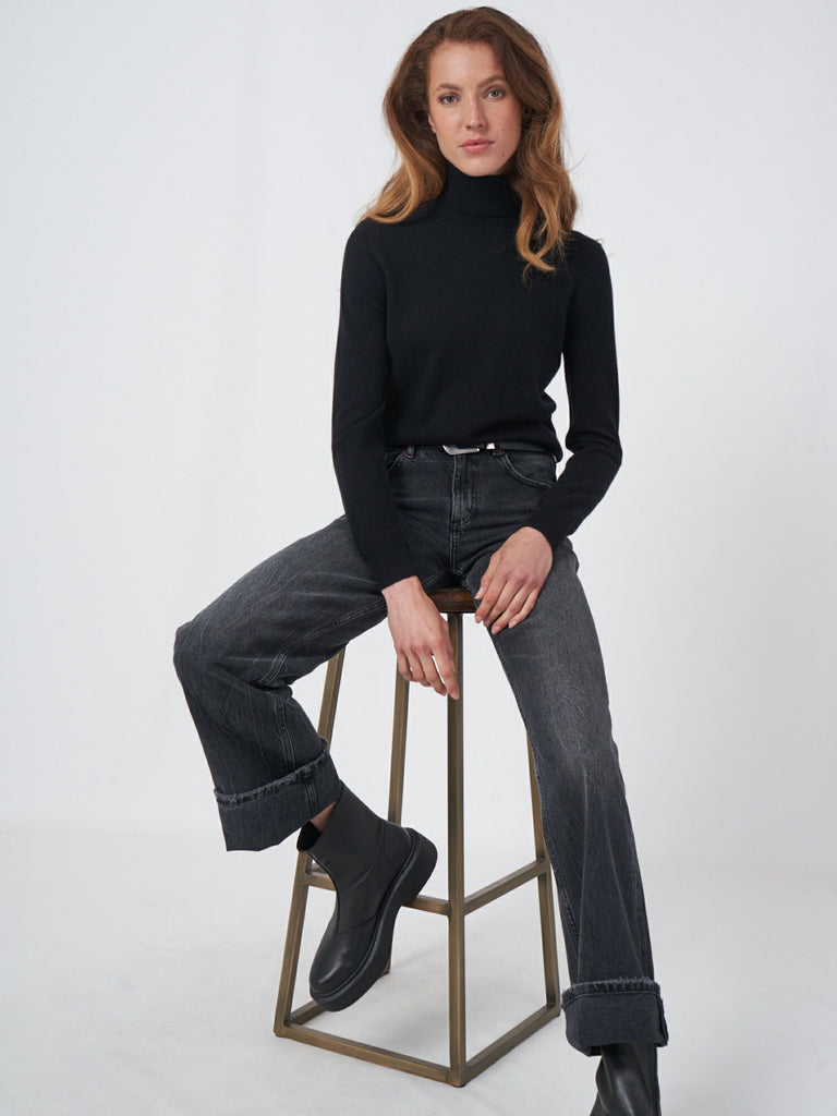 REPEAT Cashmere Classic Cashmere Turtleneck 100512  | Black