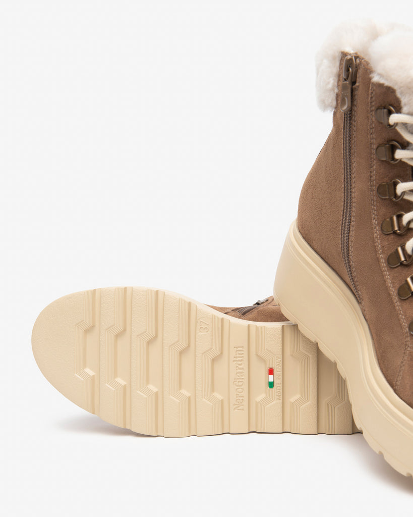 NeroGiardini Platform Hiker Boots I514906D | Chestnut (442)