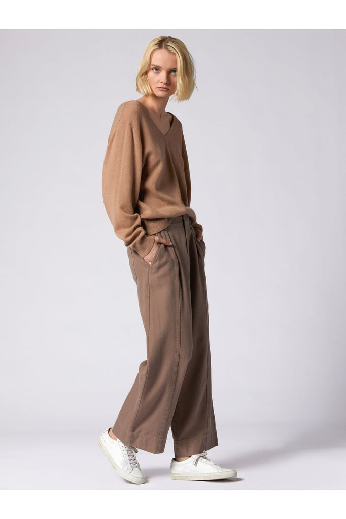 Equipment Lilou V-Neck Cashmere Sweater K0043Y6109 | Camel Tan