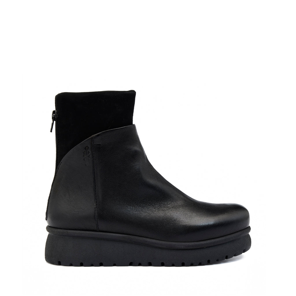 Patrizia Bonfanti YAYA Leather & Scuba Ankle Boots | Black/Black