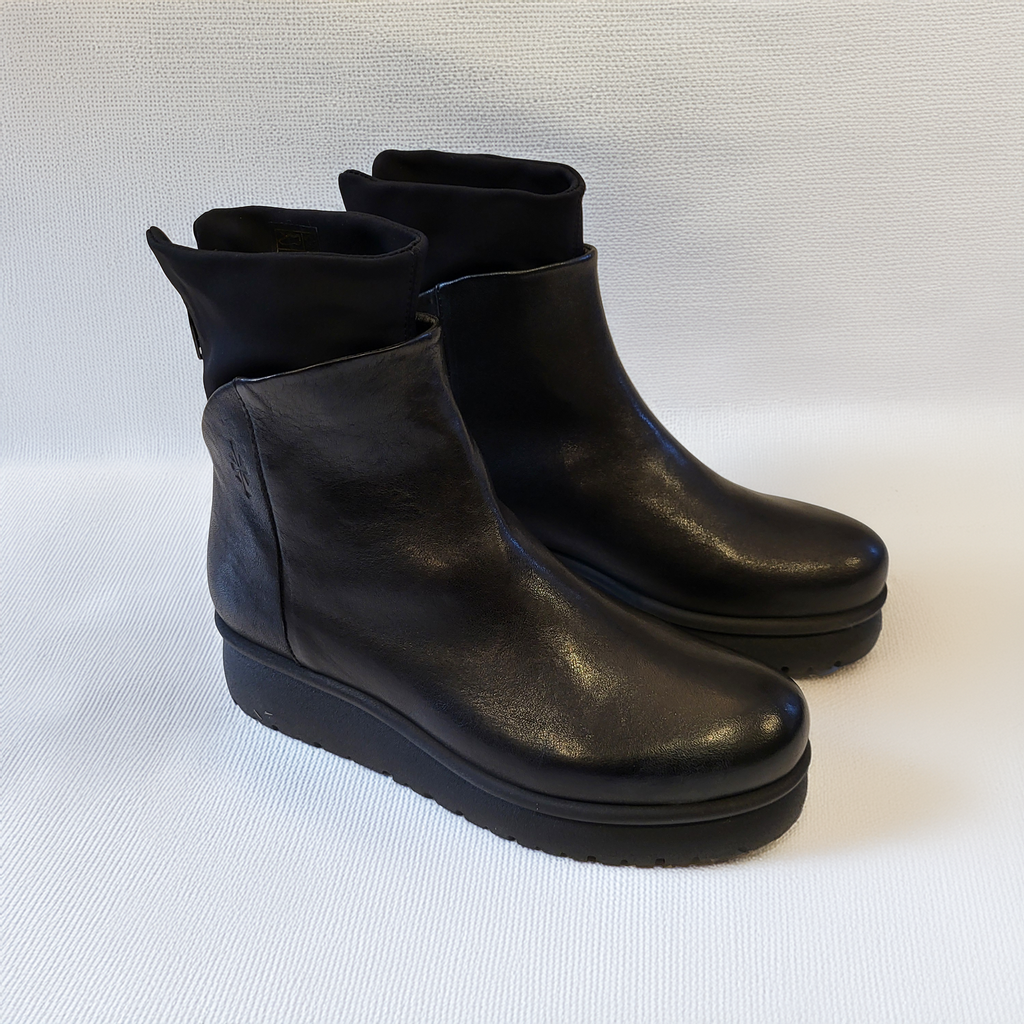 Patrizia Bonfanti YAYA Leather & Scuba Ankle Boots | Black/Black
