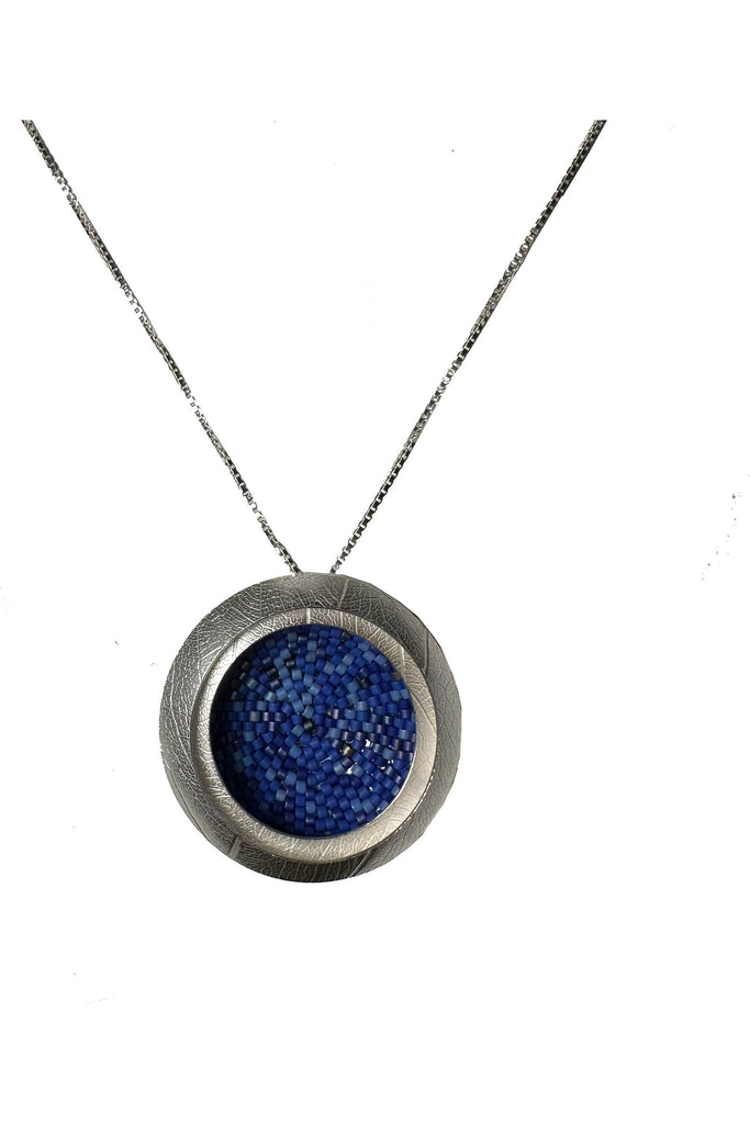 Claudia Fajardo Shell Pendant Necklace | Blue