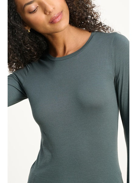 Velvet by Graham & Spencer Zofina Fitted Long Sleeve Gauzy Whisper Crew Neck Tee Shirt | Mallard