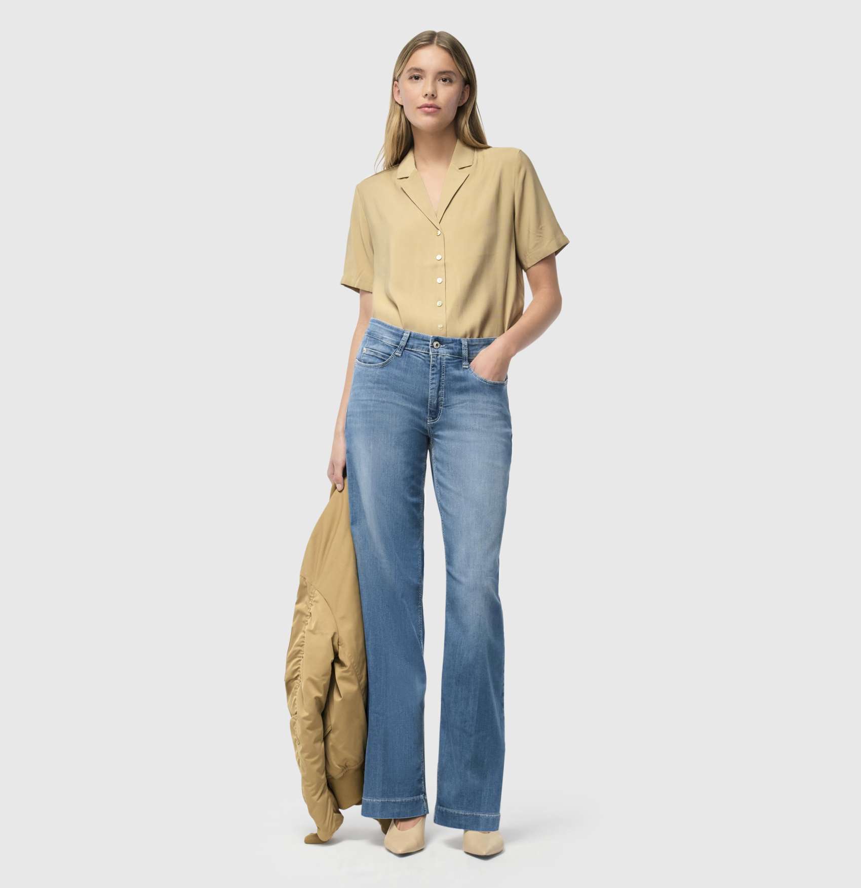 Mac Jeans Dream Wide Wonder Light 5441-90-0351L D490 Summer Mid Blue Wash Offered Online Only