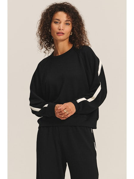 Velvet by Graham & Spencer Frankie Lush Fleece Pullover| Black