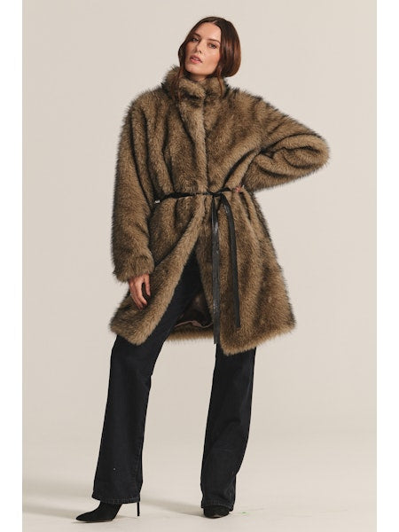 Velvet by Graham & Spencer Adalynn Faux Fur Coat | Nutmeg