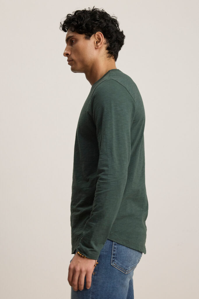 Velvet by Graham & Spencer Men's Kai Cotton Slub Long Sleeve Crew Neck Tee | Dragon