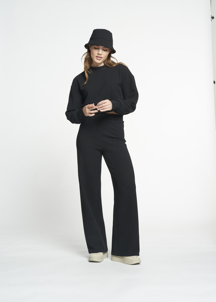 LUNE Moon Classic Flared Pull On Knit Pants LA1164 | Black