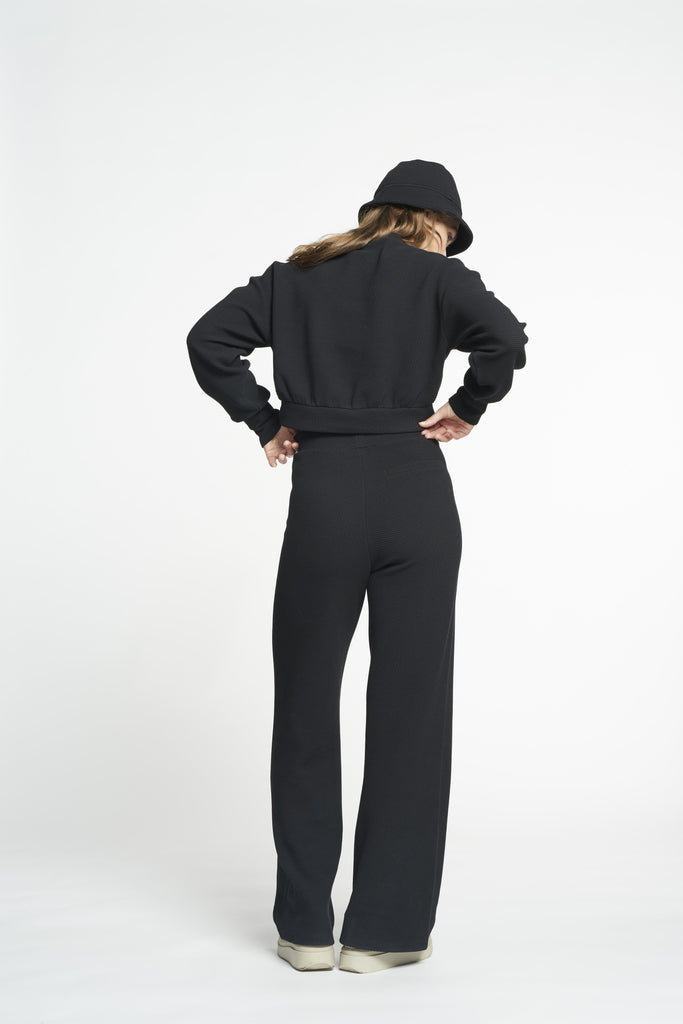 LUNE Moon Classic Flared Pull On Knit Pants LA1164 | Black
