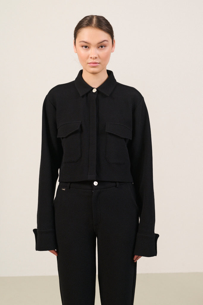 LUNE Moon Classic Short Blouse LA1304 | Black