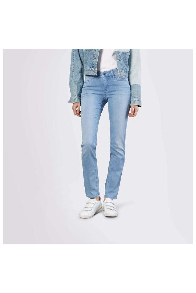 Mac Jeans Dream Denim Straight Legs 5401-90-355L | D491 Basic Bleached Blue